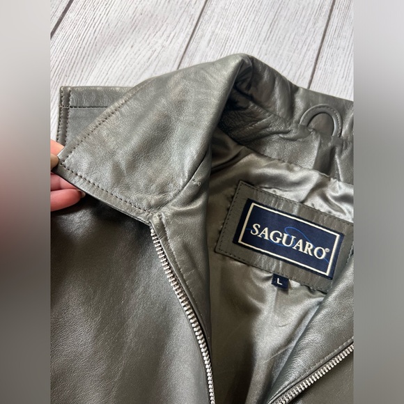 🌾 Saguaro Charcoal Grey Leather Vest with Zip Closure - Picture 5 of 6